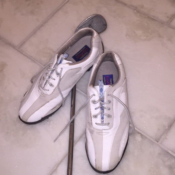 FootJoy Shoes - FootJoy LoPro Golf shoes